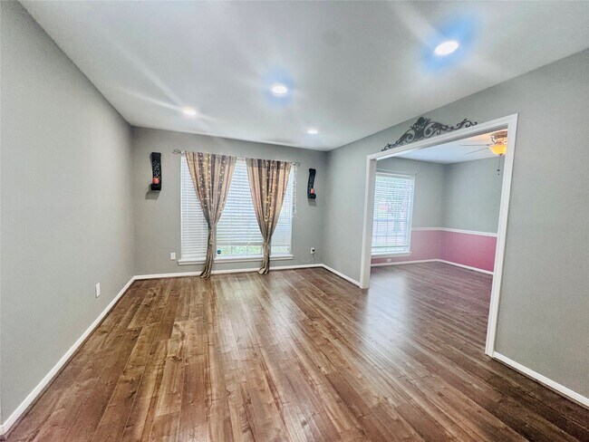 Building Photo - 506 Birch Hill Dr