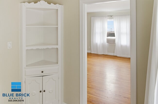 Building Photo - 1114 Figueroa Terrace