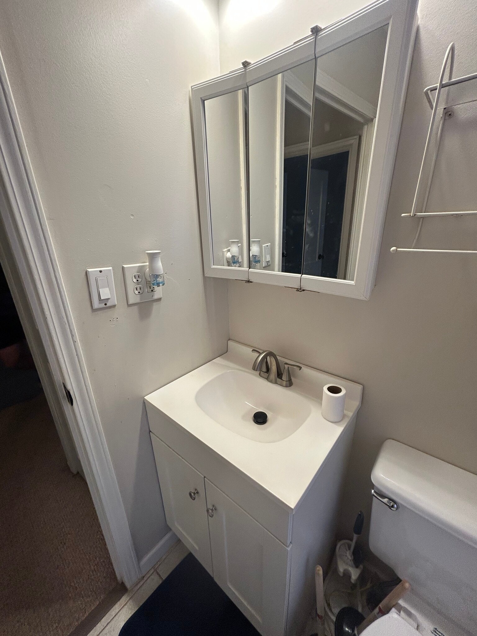 Building Photo - 1536 W 45th St