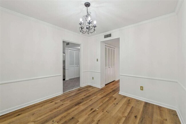 Building Photo - 98 La Rue Pl NW
