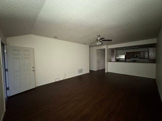 Building Photo - 4707 Waterproof Dr