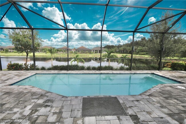 Building Photo - 8337 Promoso Ct