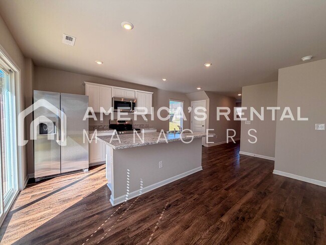 Building Photo - New Construction Townhouse Available for R...