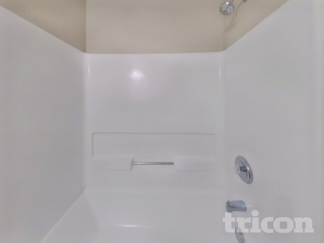 Building Photo - 10740 Wymm Ln