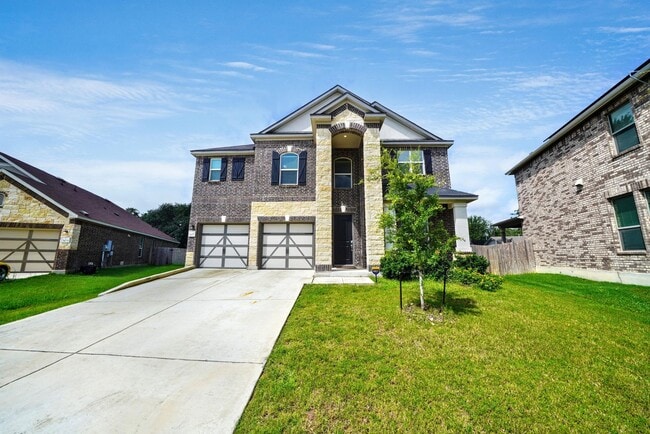 Building Photo - Beautiful 3-Bedroom Home with Flex Space in Universal City - Realtor Commission: $600