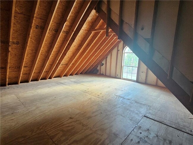 Building Photo - 2527 Waterstone Way