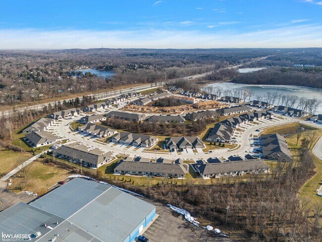 Building Photo - 5855 Windword Dr