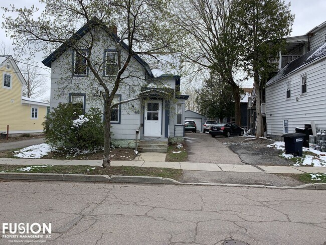 Building Photo - 46 Lafountain St