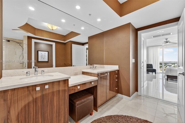 Building Photo - 1 N Ocean Blvd