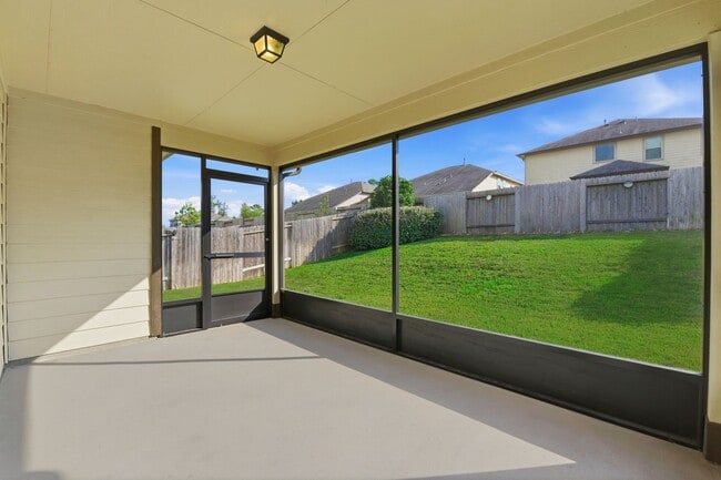 Building Photo - 12411 Southern Trail Ct