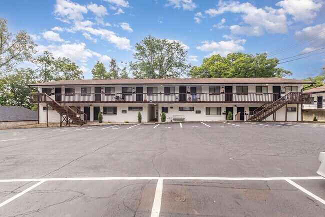 Building Photo - 2843 Cypress Way