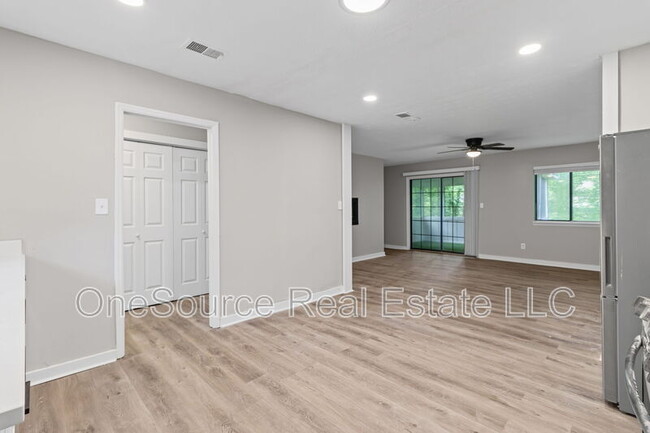 Building Photo - 4357 Denise Dr