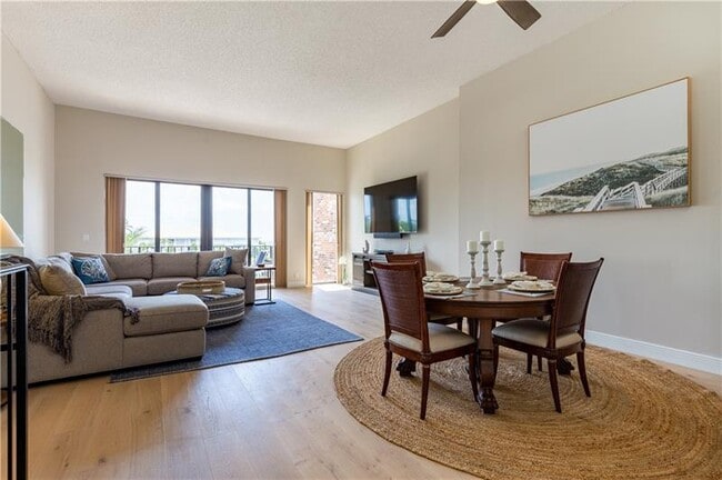 Building Photo - 1800 S Ocean Dr