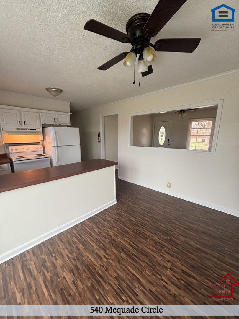 Building Photo - 540 McQuade Cir
