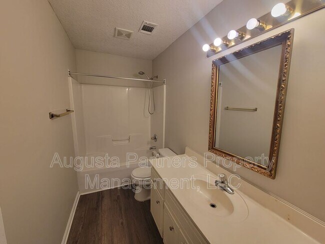Building Photo - 4779 Cold Springs Dr