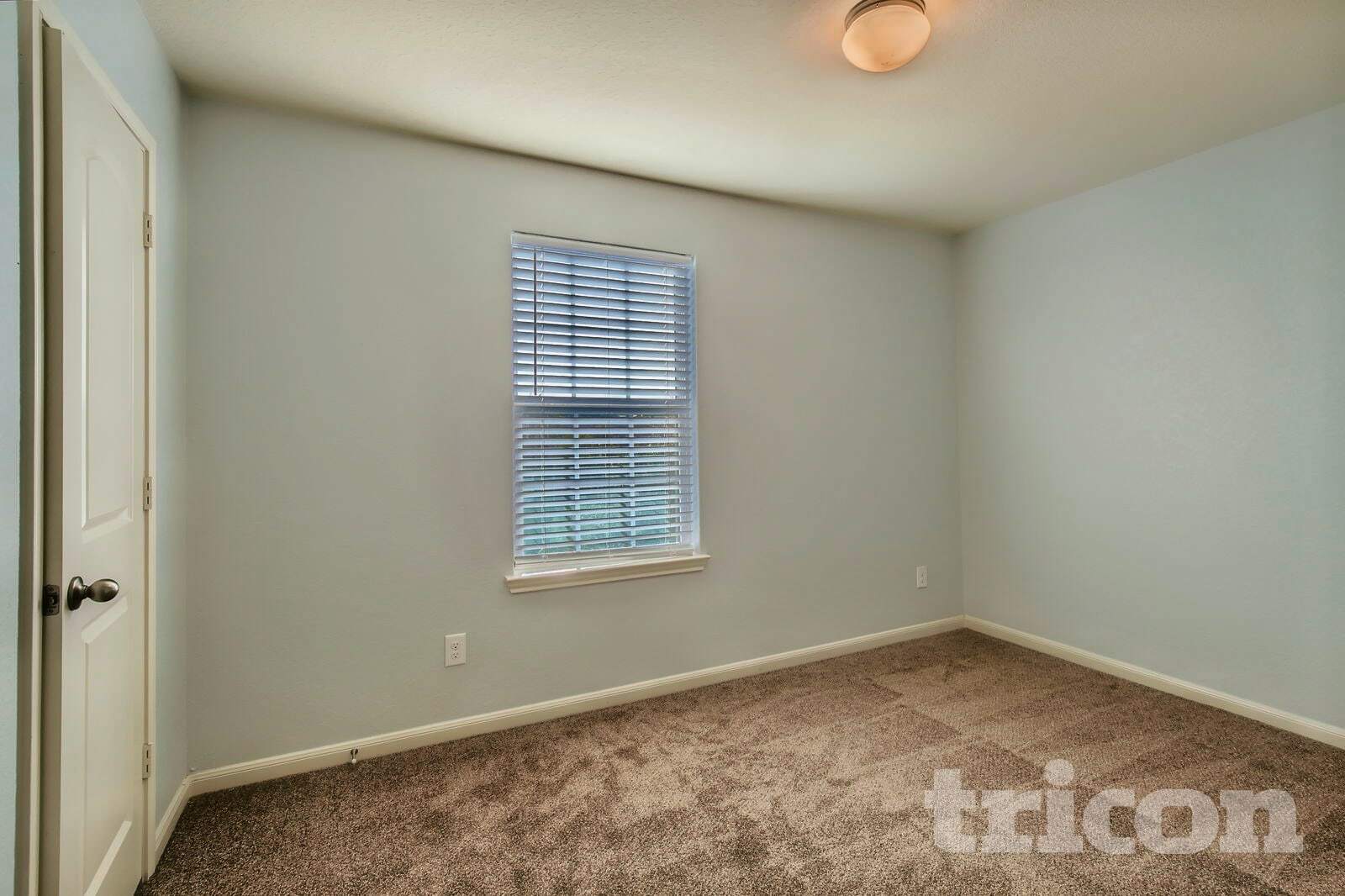 Building Photo - 6115 Southern Vis