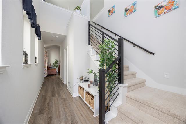 Building Photo - 11619 Chepstow Crescent Ct