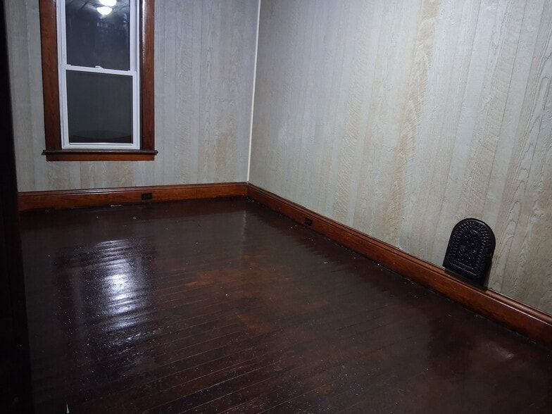 dining room - 307 Church St