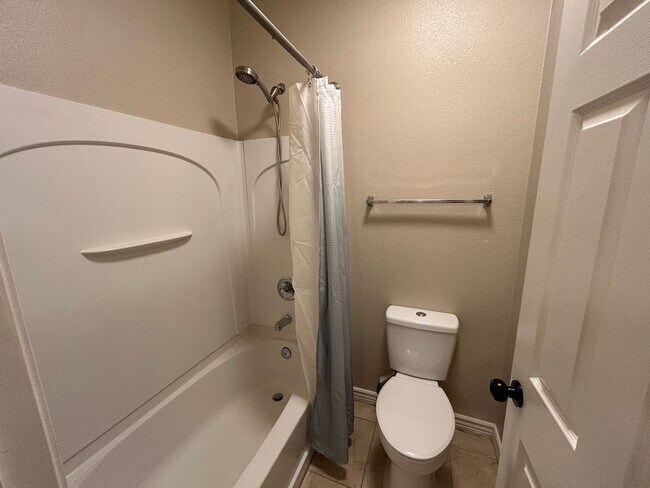 Building Photo - 14527 W Gelding Dr