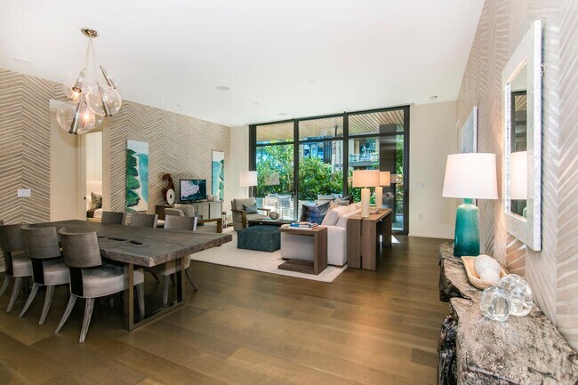 Primary Photo - Park Lane Garden Suite