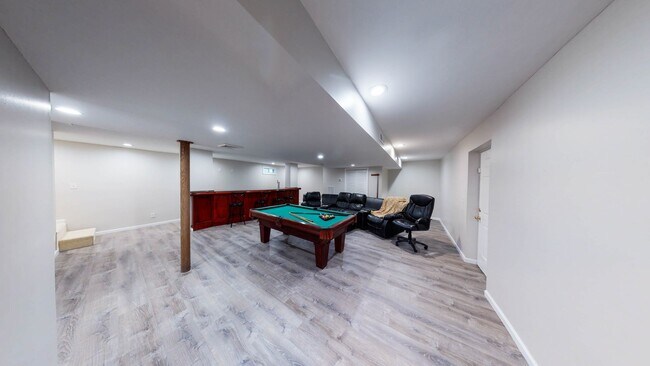 Building Photo - Beautiful Spacious Single-Family Home in Beaver Hills | 8-bed 3.5-bath