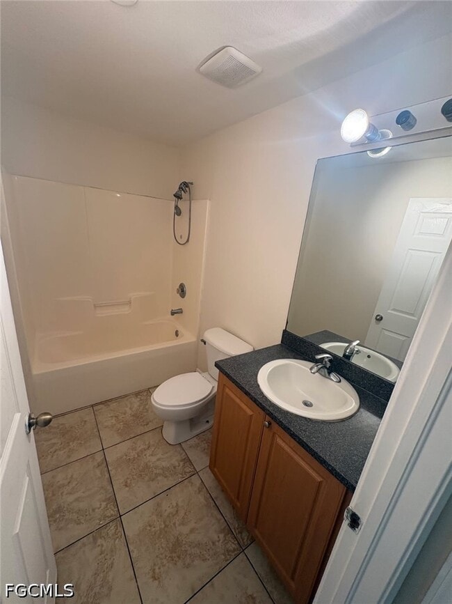 Building Photo - 4768 Jordan Ave S
