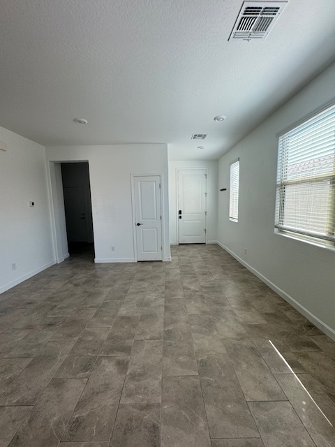 Building Photo - 82 N 197th Ln