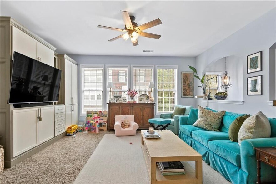 Building Photo - 2924 Wintercrest Way