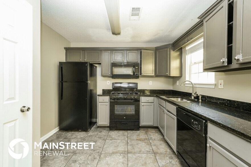 Building Photo - 540 Pecan Wood Cir