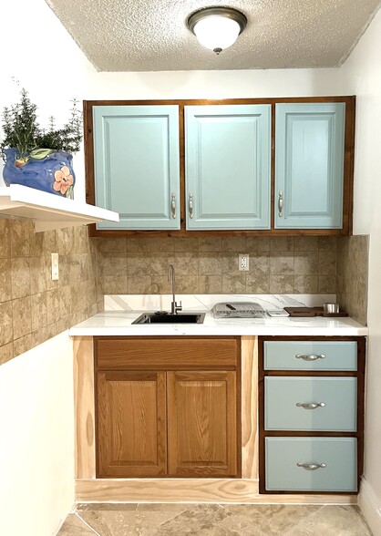 Building Photo - 22837 Vose St