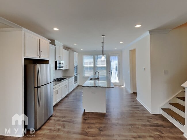 Building Photo - 14122 Loyola Ridge Dr