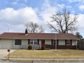 Building Photo - Charming 3 Bed, 2 Bath Ranch Home in West ...