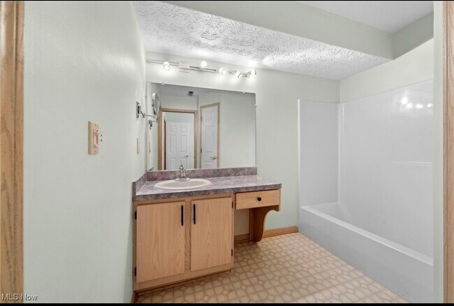 Building Photo - 870 Tollis Pkwy