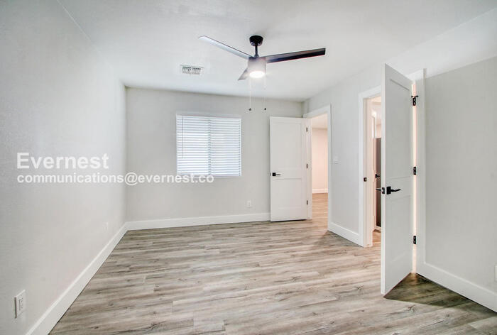 Building Photo - 2635 Hayden Rd