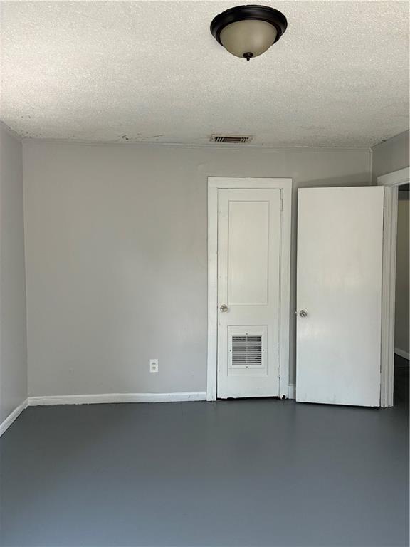 Building Photo - 2111 Steiner St