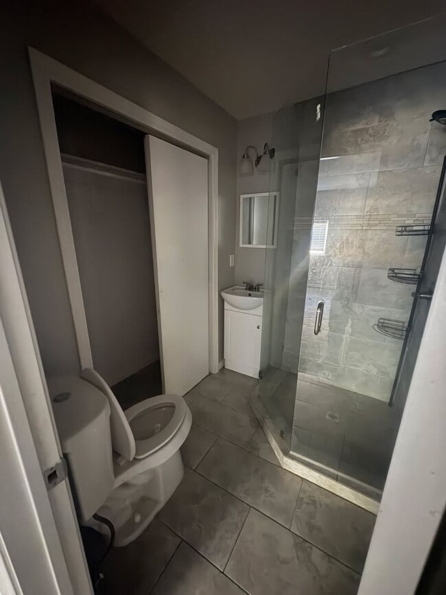 Building Photo - 5416 Spring Willow Dr