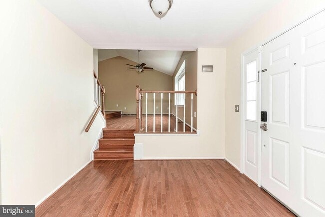 Building Photo - 10135 Forest Hill Cir