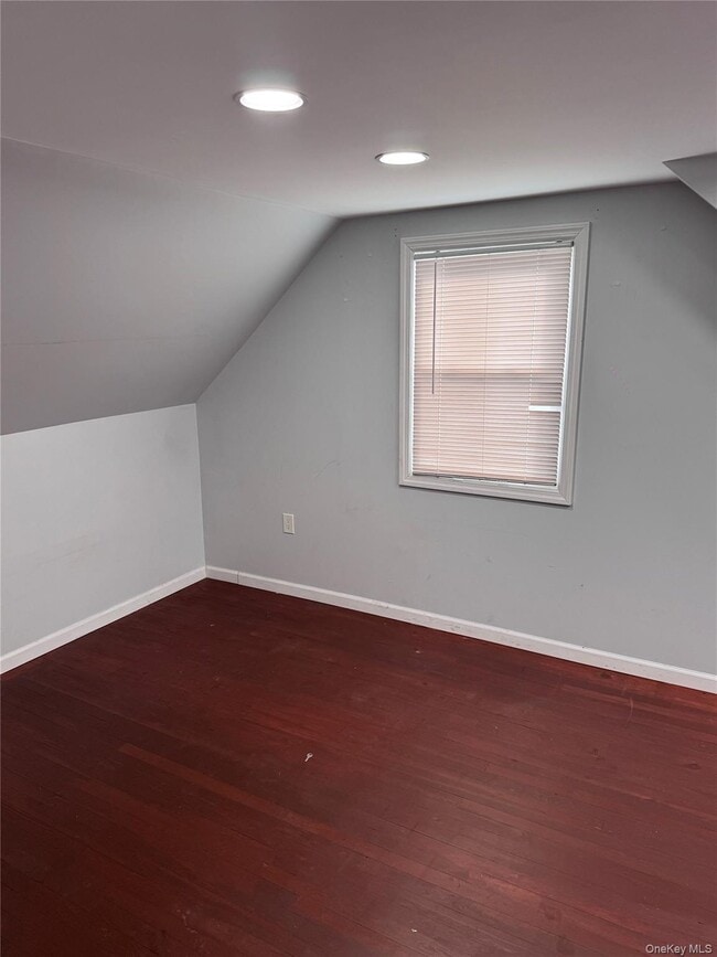 Building Photo - 190 Lee Ave