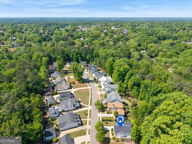 Building Photo - 728 Markhams Dr