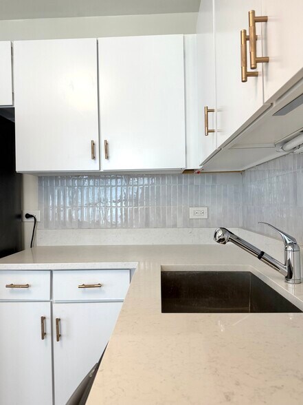 Building Photo - 405 N Wabash Ave