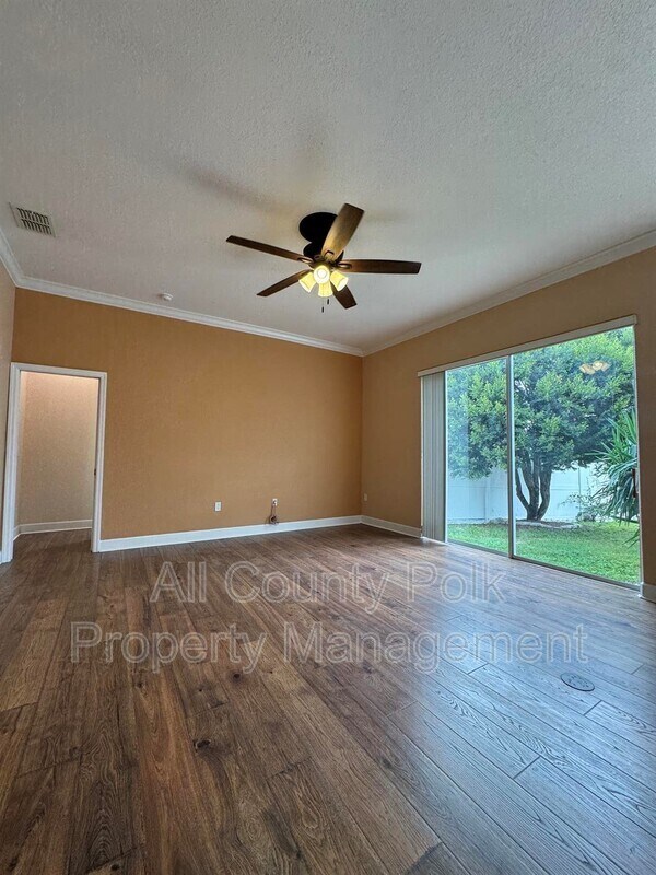 Building Photo - 2948 Vintage View Cir