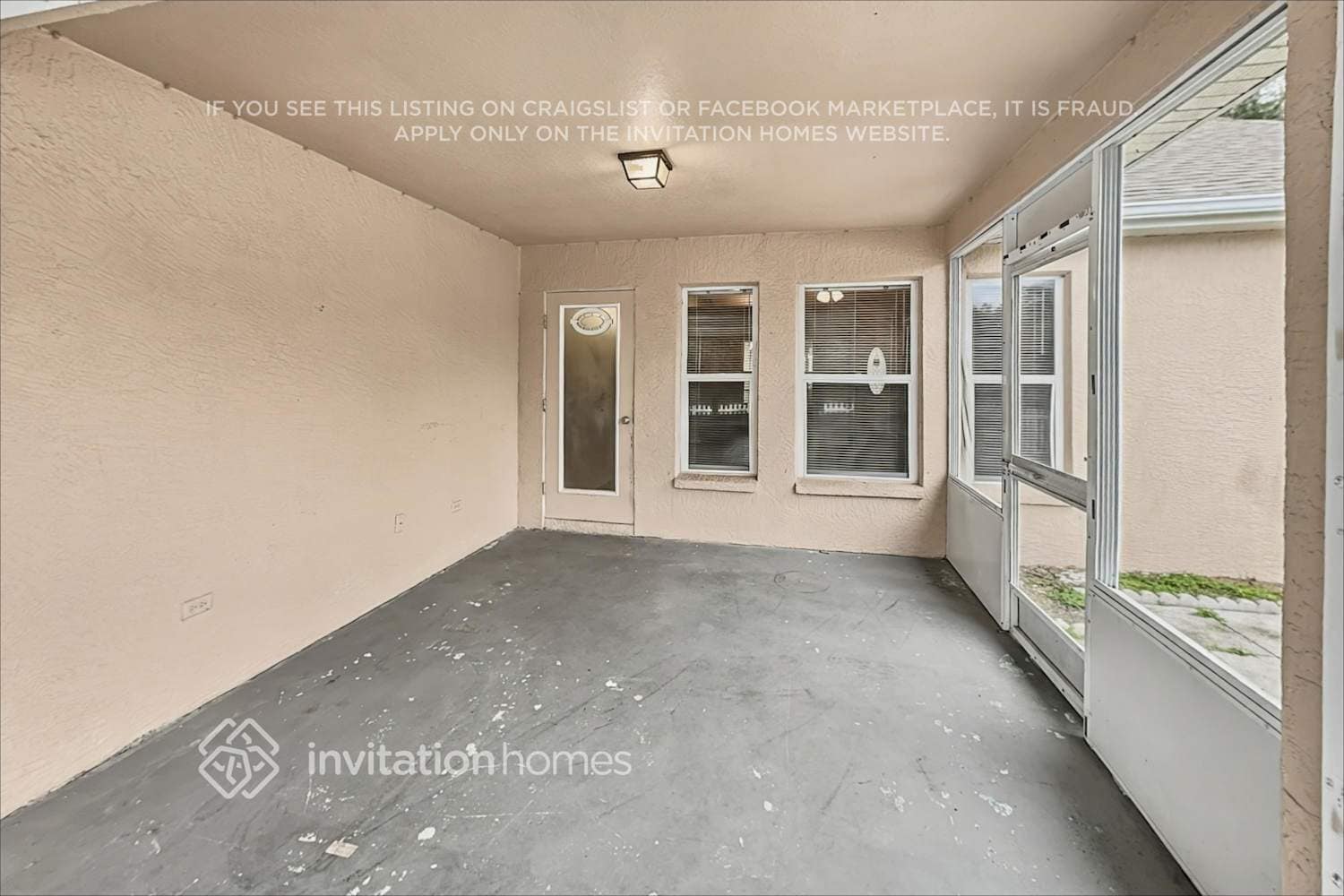 Building Photo - 11506 3rd Ave E