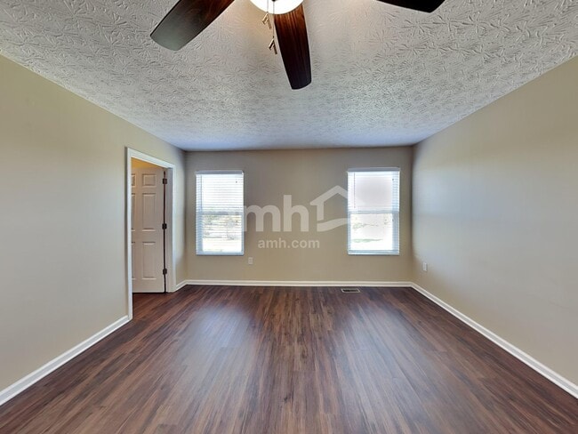 Building Photo - 227 Merriston Cir