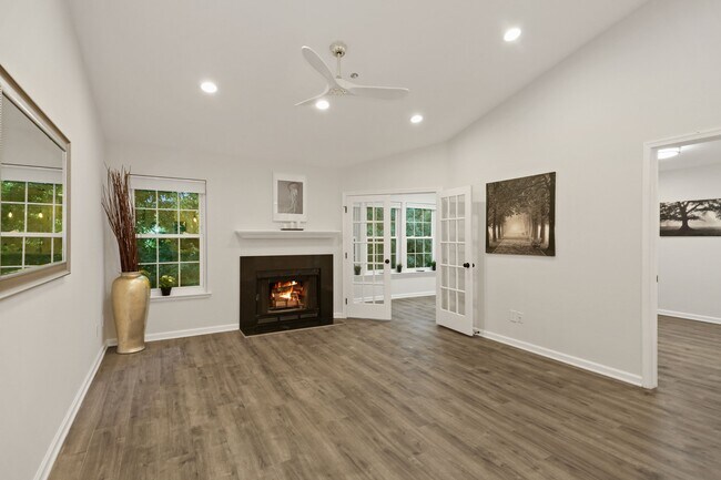 Building Photo - 3309 Wyndham Cir