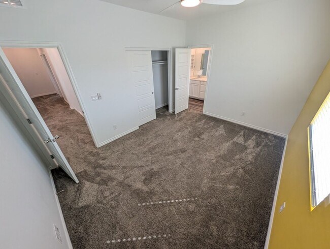 Building Photo - 2932 Moulin Hts St