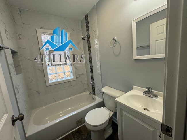 Building Photo - "Beautiful 3-Bedroom Retreat with 2 Baths ...