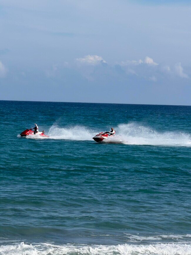 Building Photo - 902 S Federal Hwy