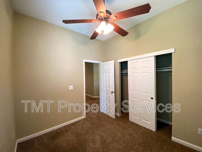 Building Photo - 8823 Ocean Breeze Ct