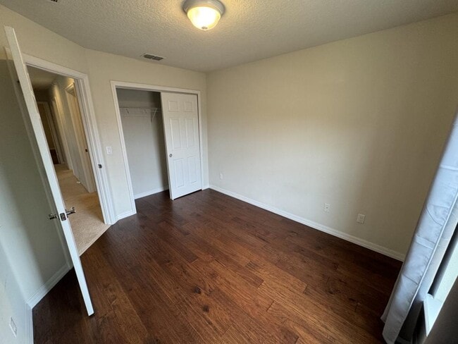 Building Photo - 11902 Lorenza Ln