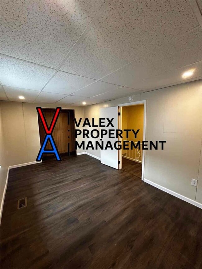 Building Photo - 344-346 Main Street